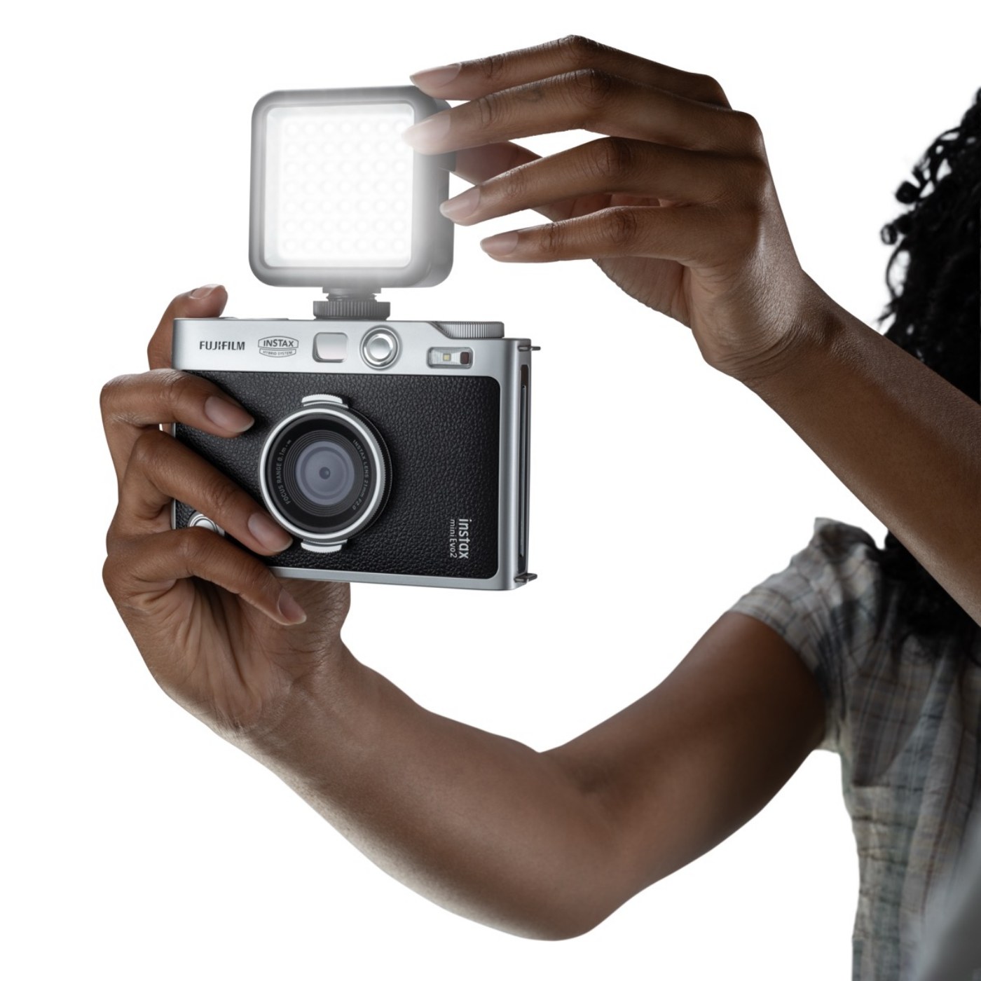 Fujifilm presenta instax mini Evo 2: touchscreen da 4,5 pollici, Expanded View e Immersive Movie