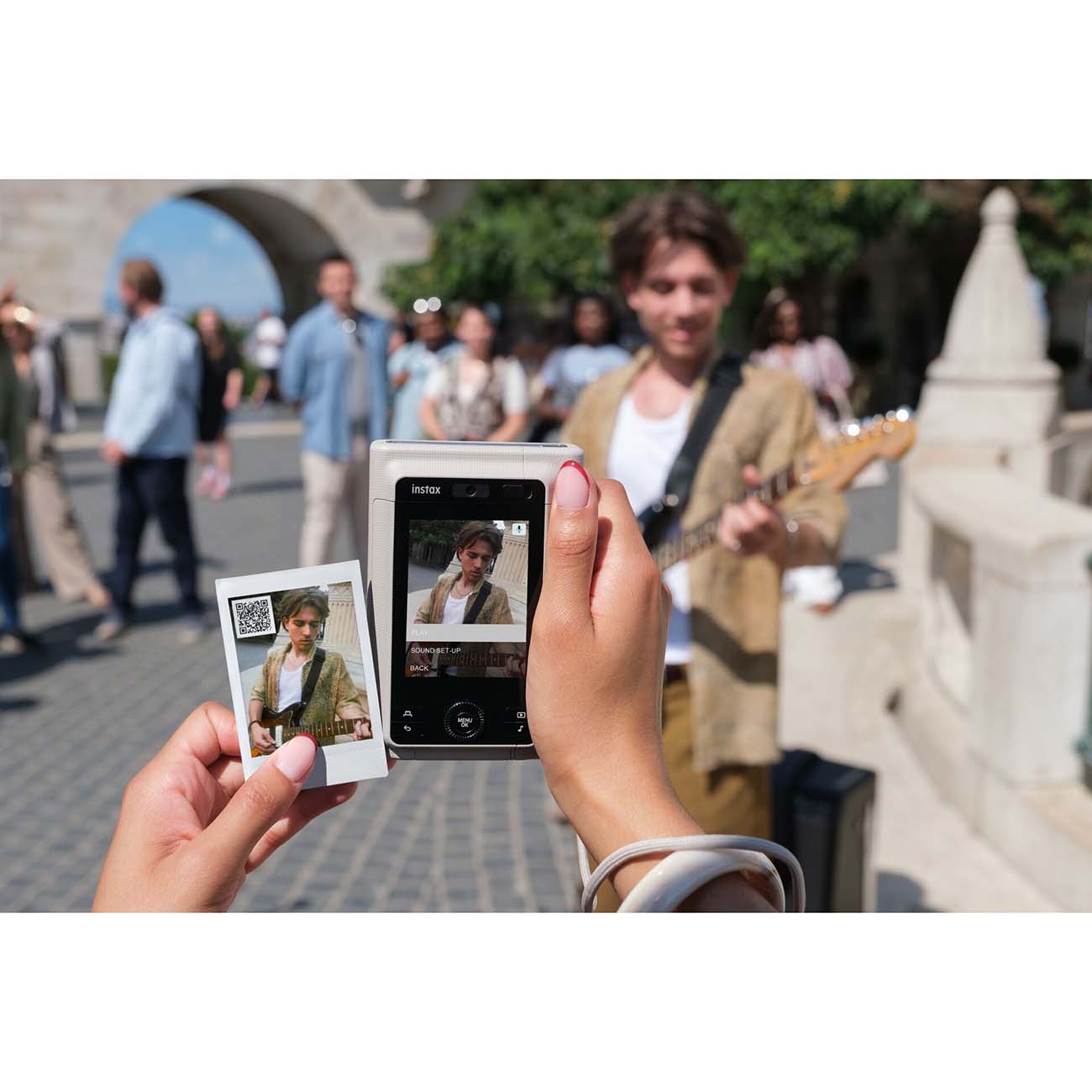 FUJIFILM: nuove uscite per la gamma instax - Attrezzatura - macchine